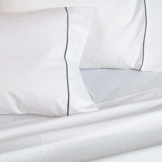 White Stripe Bed Sheet Set – Soft Breathable Microfiber Bedding Set with Pillowcases, Lightweight Wrinkle Resistant All Season Sheet Set for Everyday Comfort