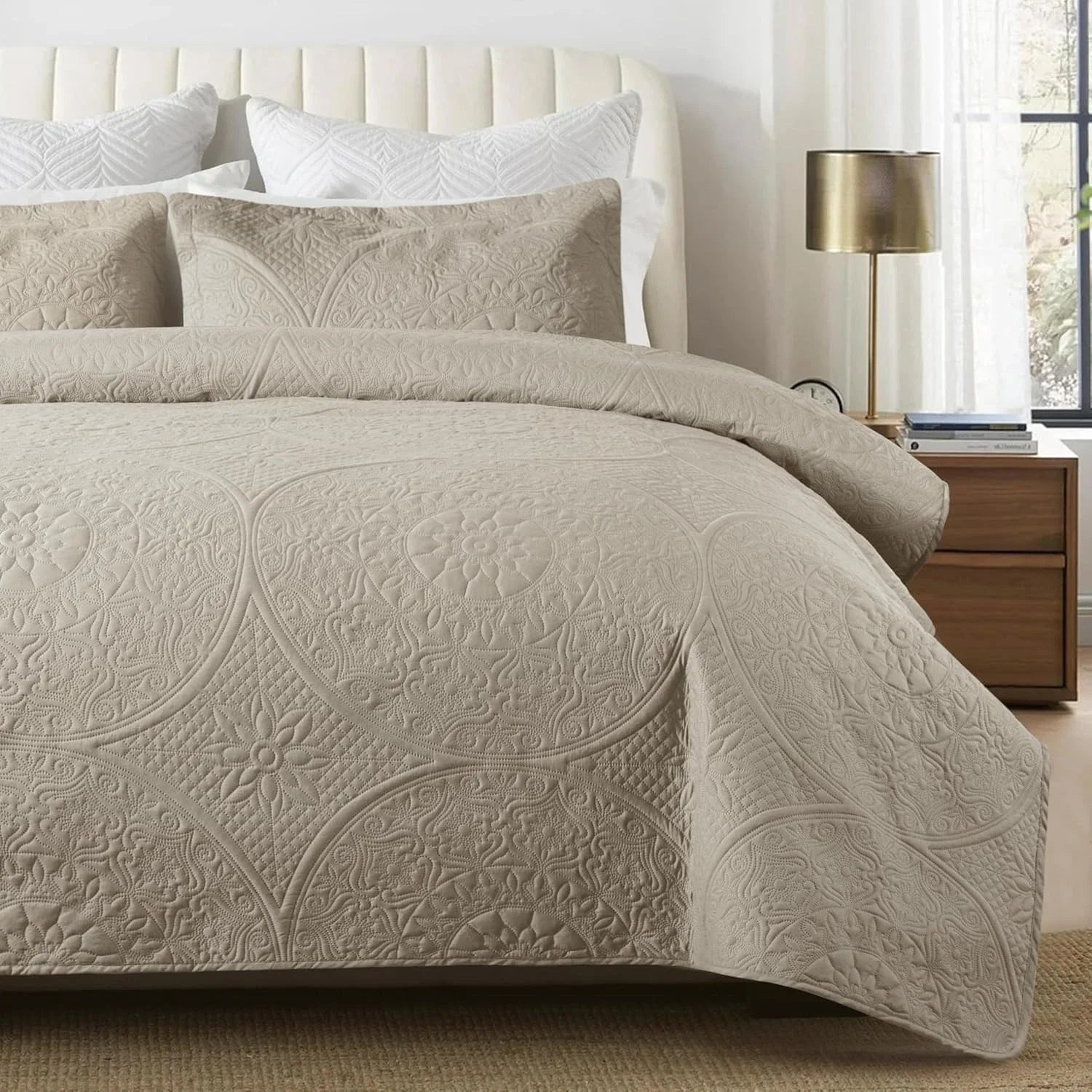 Luxury Collection of Bedsheets and Bedspreads for your Home