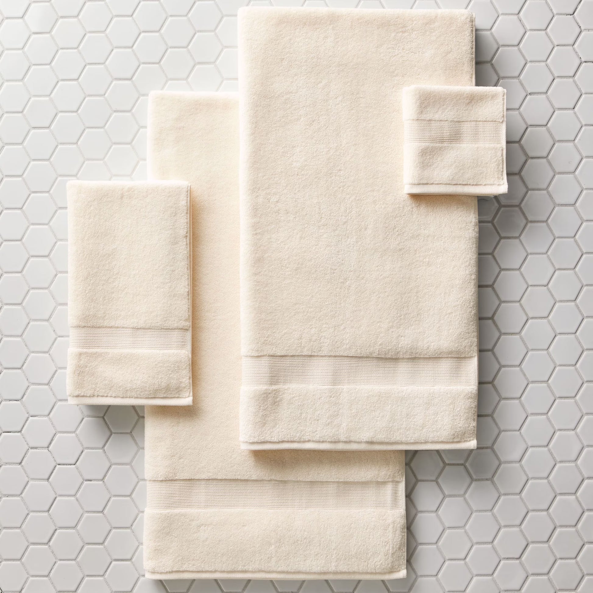 Signature Soft Solid Cotton Bath Towel – Vanilla Dream | Ultra Soft, Highly Absorbent, Luxury Bathroom Towel