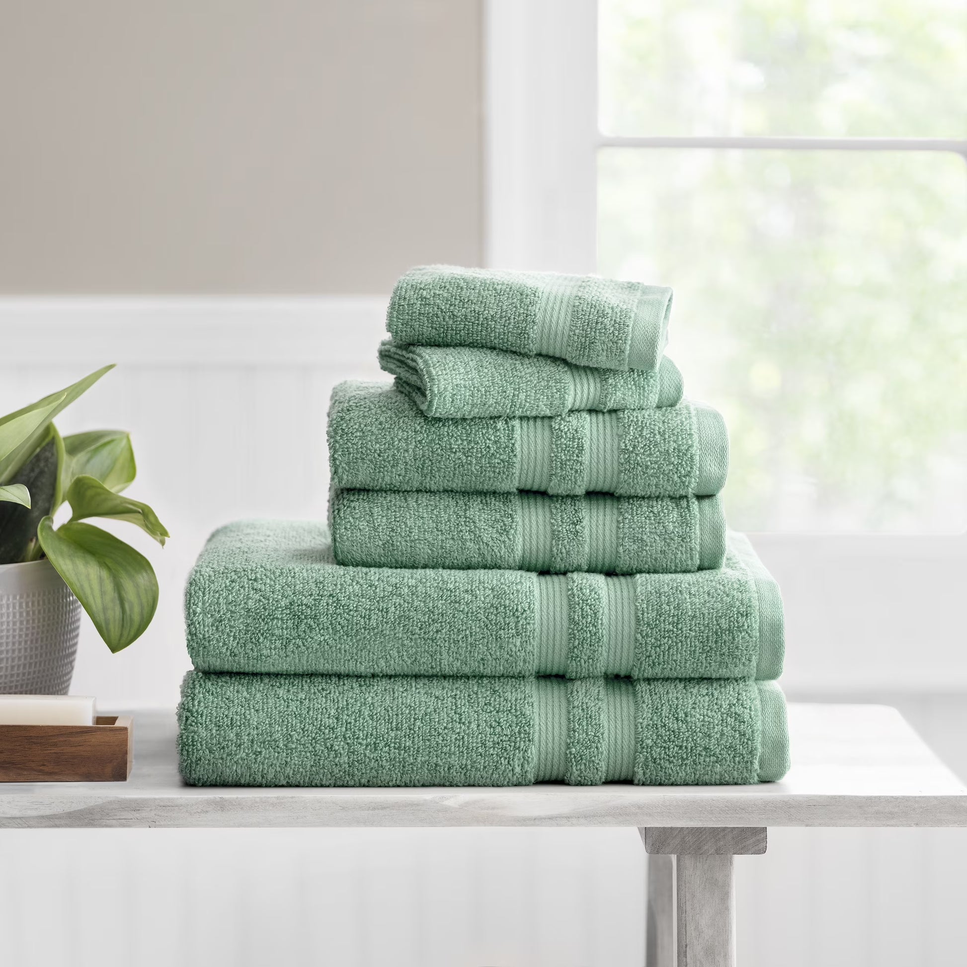 Performance Cotton 6-Piece Bath Towel Set, Super Soft Quick Dry Fade Resistant, Solid Green