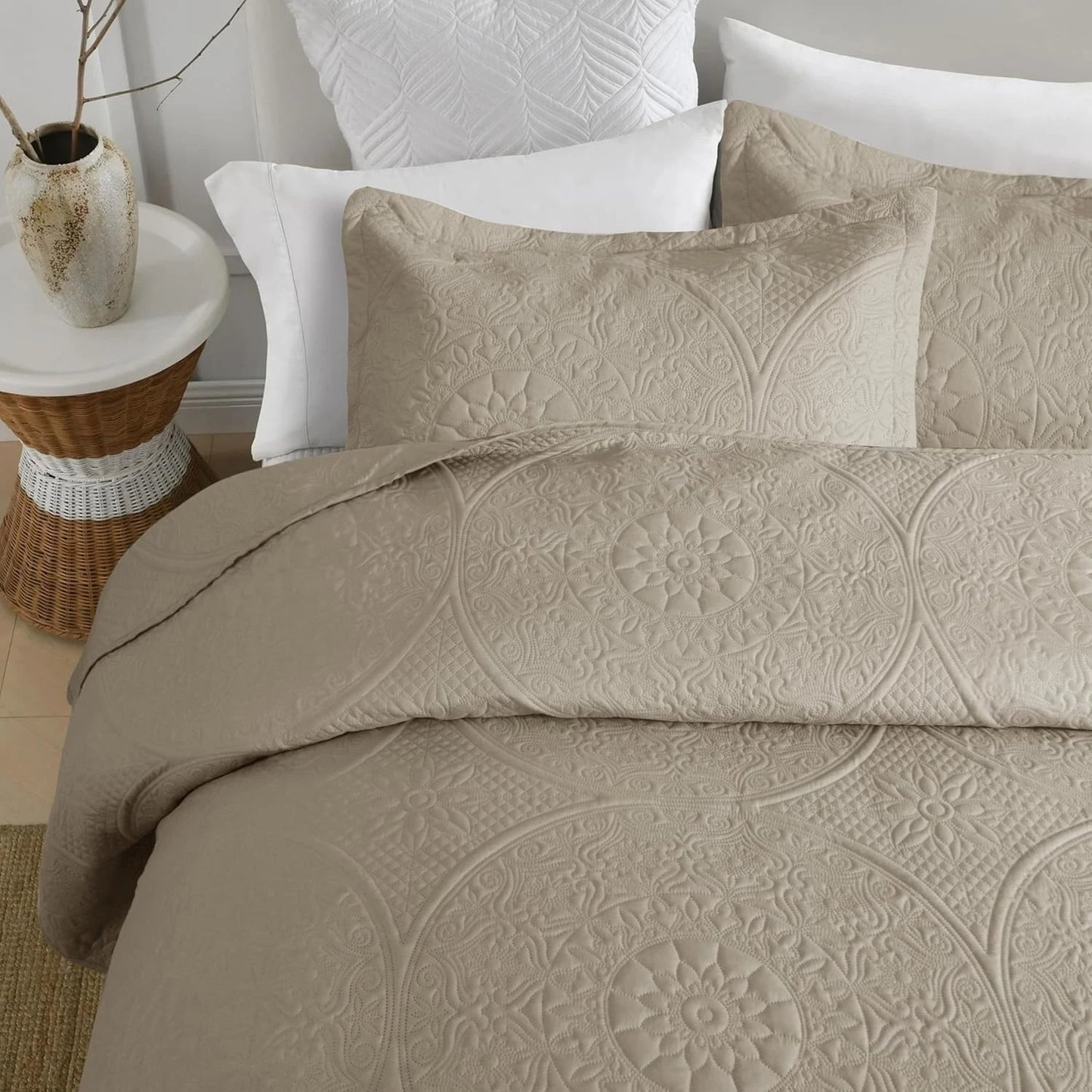 Twin Size Summer Bedspread - Modern Style Coin Pattern Soft Ultrasonic Coverlet Quilts Bedding Set for All Season, 2 Piece (1 Quilt, 1 Pillow Sham)