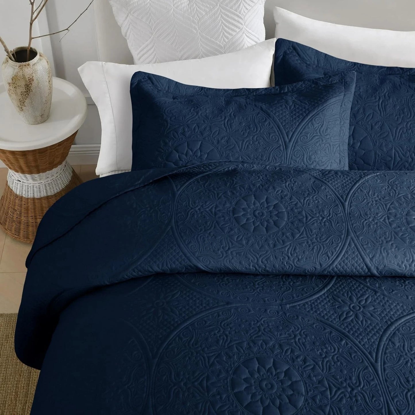 Twin Size Summer Bedspread - Modern Style Coin Pattern Soft Ultrasonic Coverlet Quilts Bedding Set for All Season, 2 Piece (1 Quilt, 1 Pillow Sham)