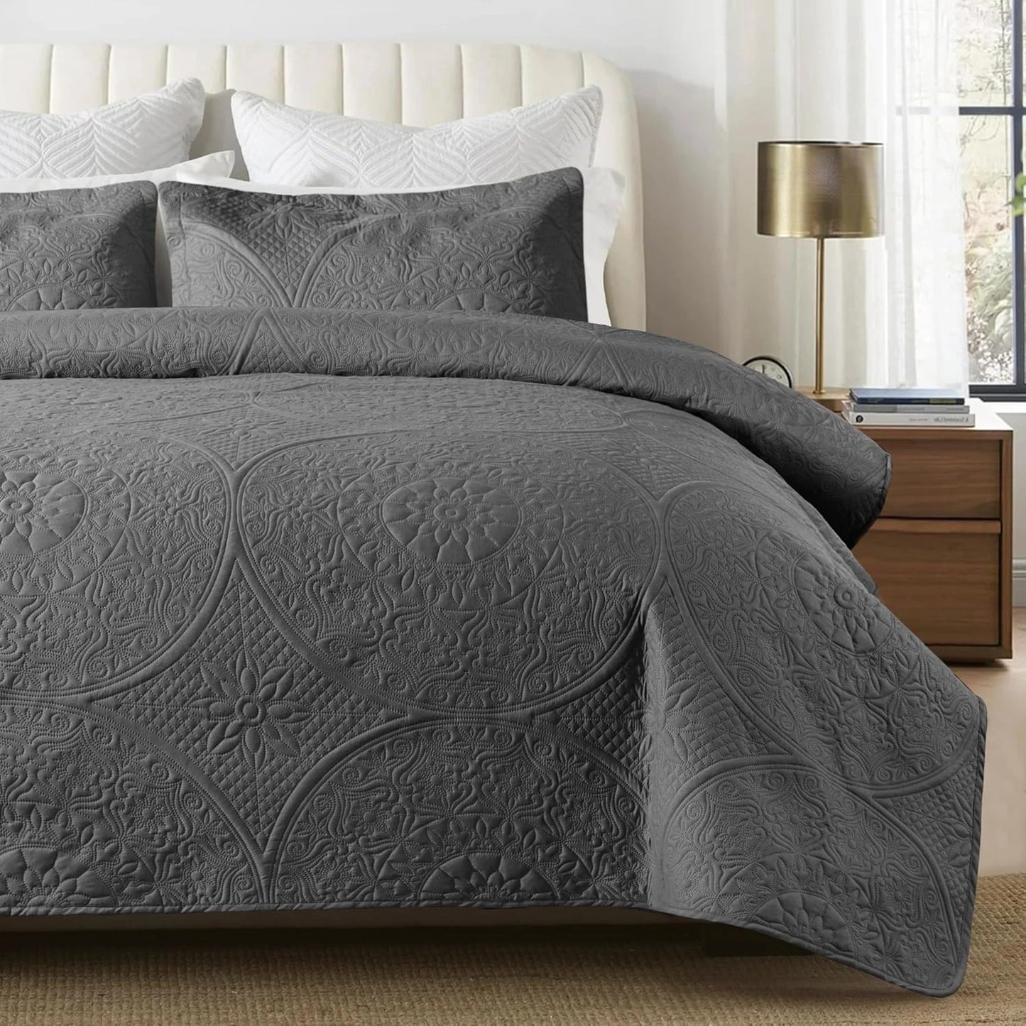 Twin Size Summer Bedspread - Modern Style Coin Pattern Soft Ultrasonic Coverlet Quilts Bedding Set for All Season, 2 Piece (1 Quilt, 1 Pillow Sham)