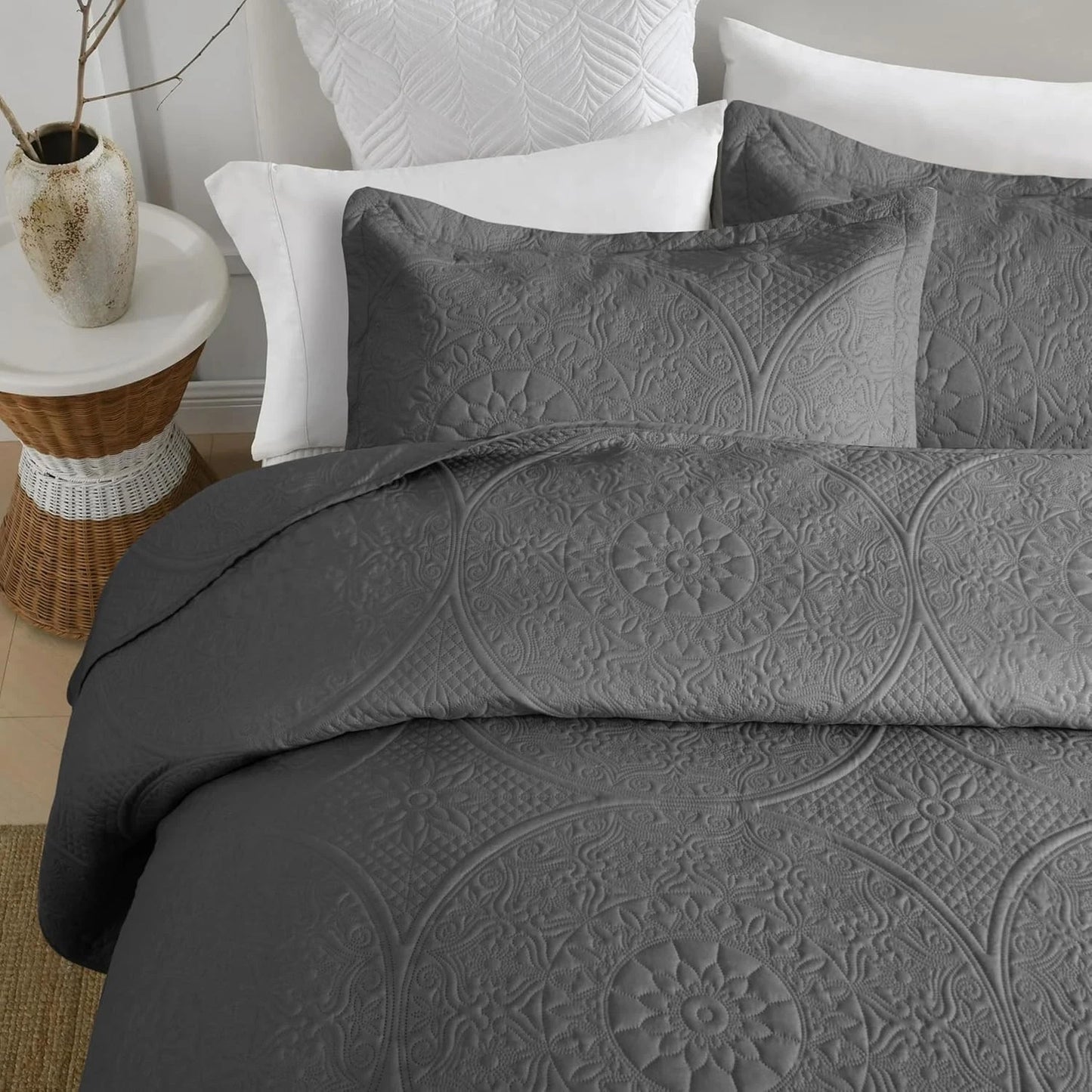 Twin Size Summer Bedspread - Modern Style Coin Pattern Soft Ultrasonic Coverlet Quilts Bedding Set for All Season, 2 Piece (1 Quilt, 1 Pillow Sham)